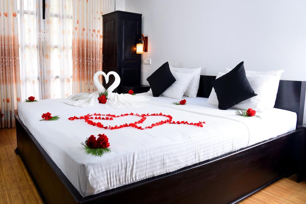 L&D Lodge Хикадува Екстериор снимка