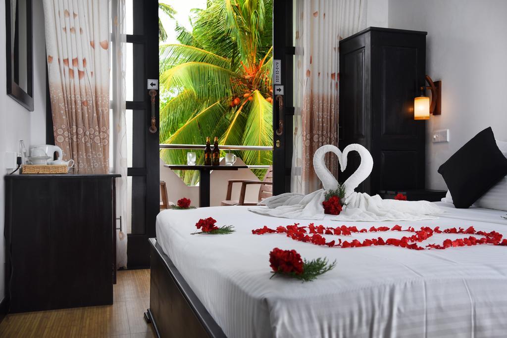L&D Lodge Хикадува Екстериор снимка